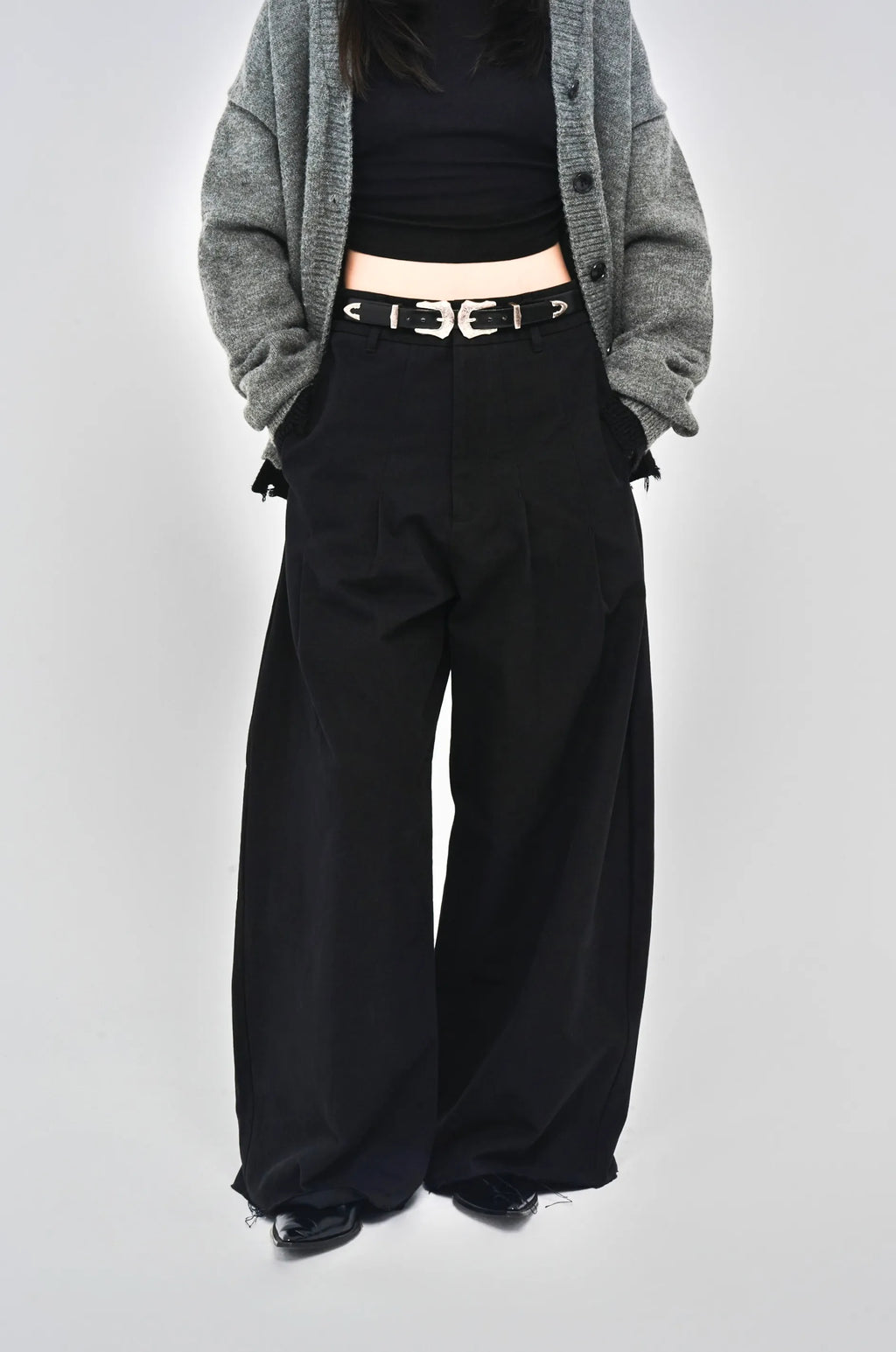 ALEE OASIS Wide-Leg Pleated Raw-Edge Trousers