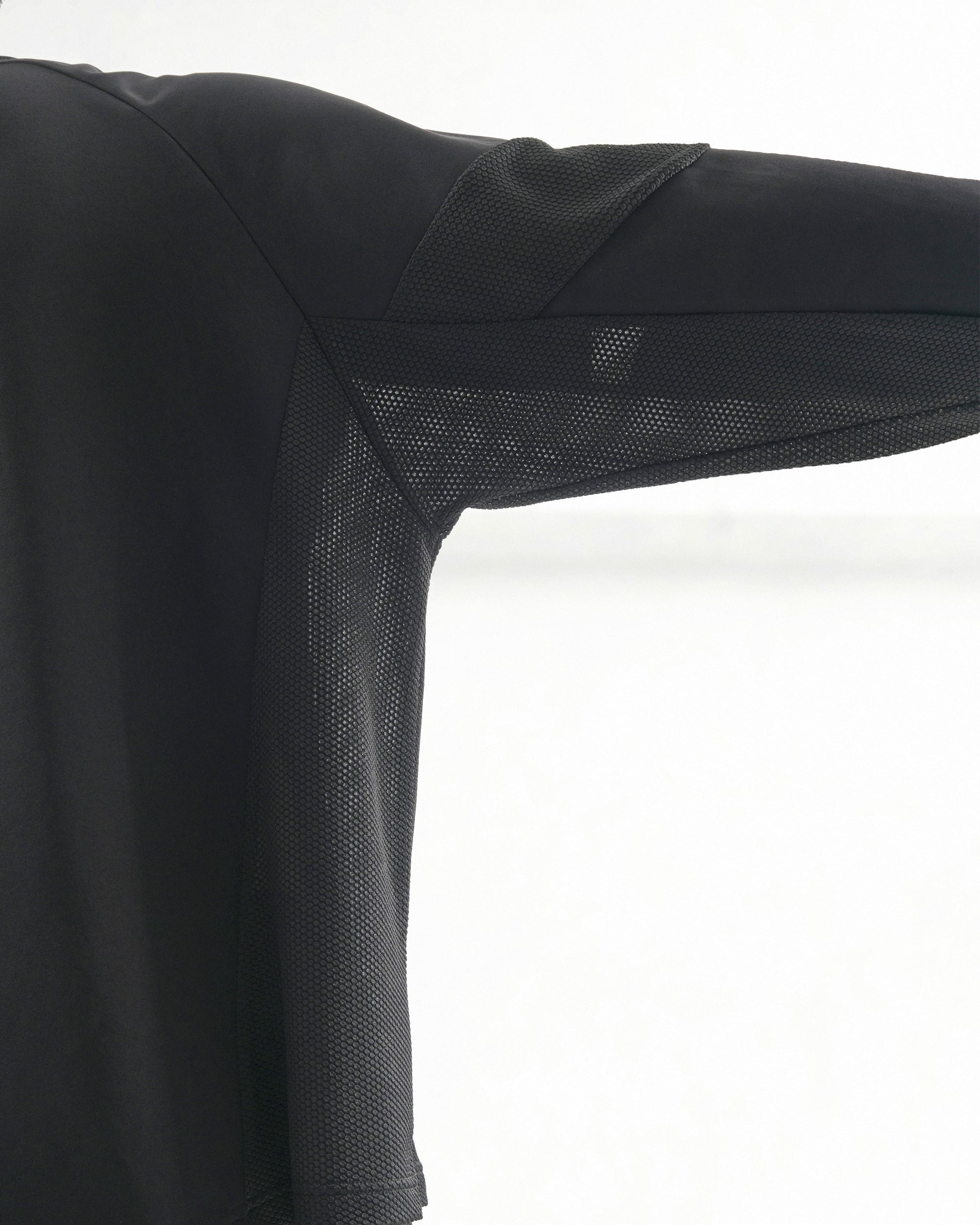 OCTO GAMBOL - S26-PRE-T1 / Flow Mesh Tee